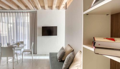 Apartment with Terrace