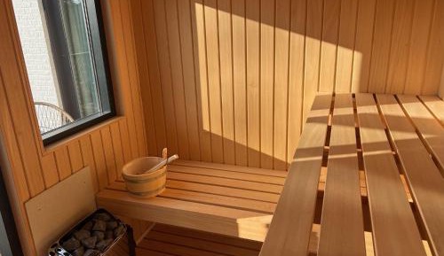 Deluxe Suite with Spa Bath