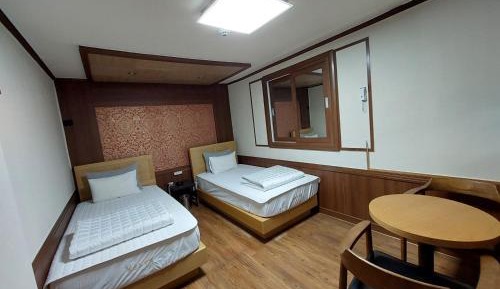 Superior Twin Room - No Parking