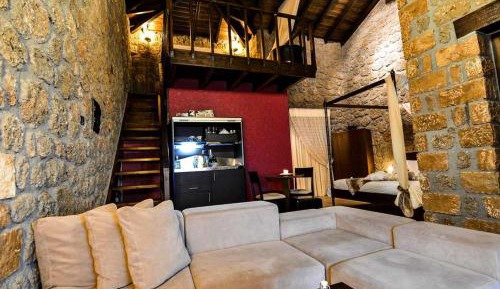 Junior Suite with Mountain View