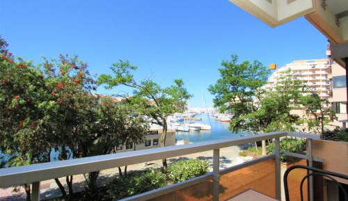 Studio with Sea View