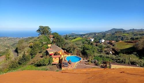 One-Bedroom Holiday Home