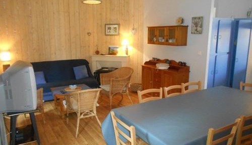 Apartment (9 Adults)