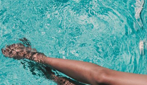 Swim up Studio
