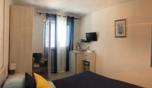 Double Room with Balcony and Sea View