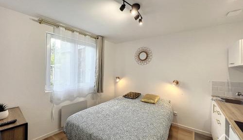Apartment with Garden View