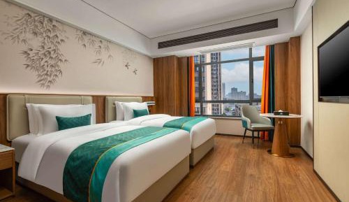 Deluxe Double Room with Two Double Beds - Non-Smoking