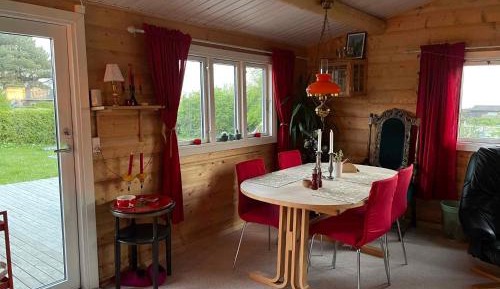 Three-Bedroom Holiday Home 