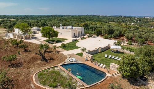 Five-Bedroom Villa