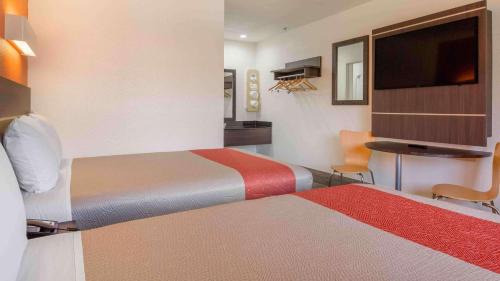 Quadruple Room - Disability Access - Non-Smoking