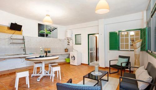 Villa with Garden View