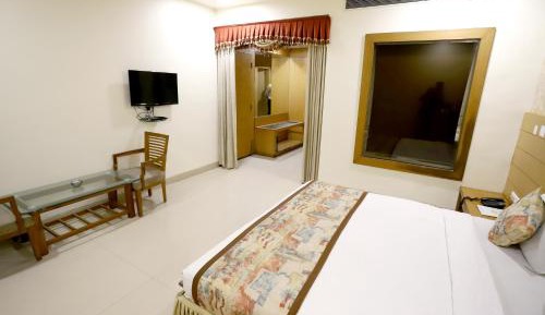 Deluxe Suite