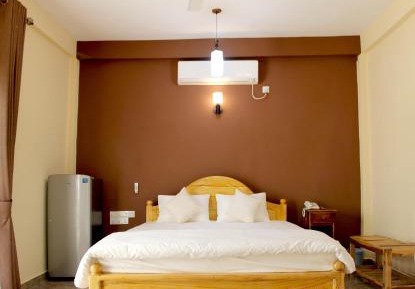  Deluxe Double Room with Pool View - Ground Floor