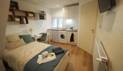 Studio Apartment