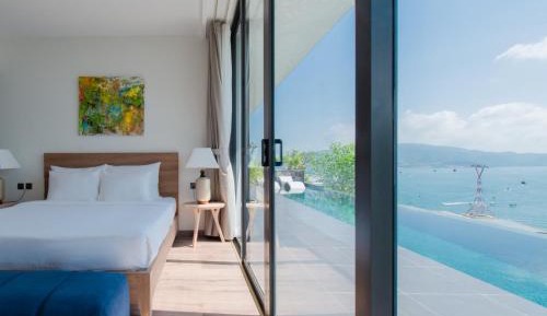 Villa with Sea View