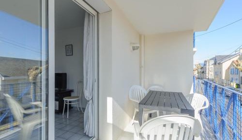 Apartment (4 Adults)