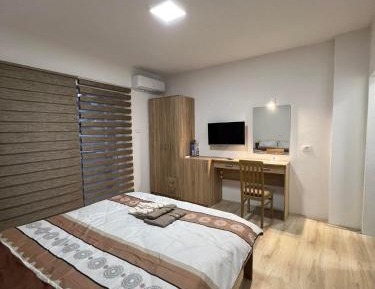 One-Bedroom Apartment with Balcony