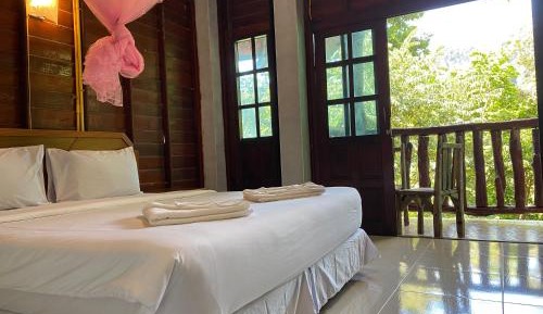Double Room with Balcony and Sea View