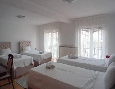 Classic Quadruple Room