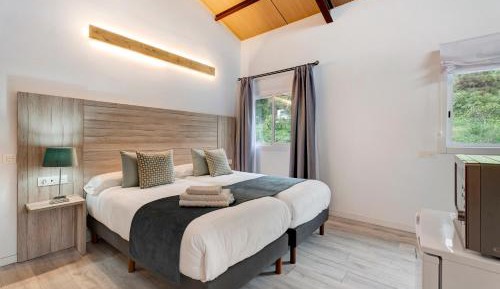 Superior One-Bedroom Apartment