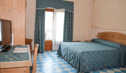 Junior Suite with Balcony