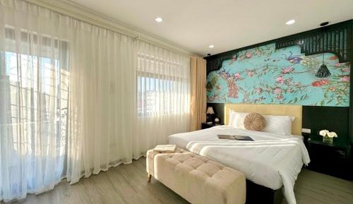 Junior Suite with Balcony
