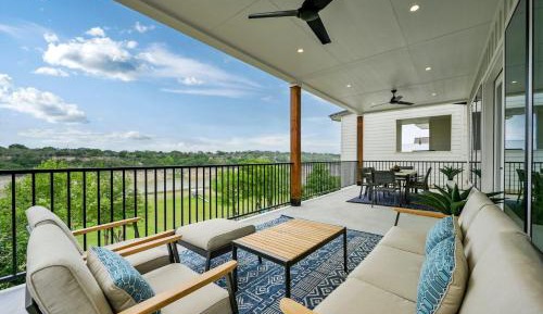 Four-Bedroom Holiday Home