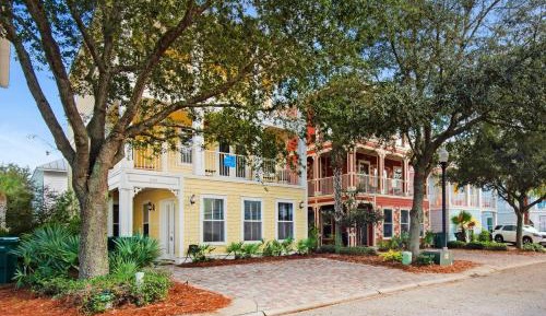 Five-Bedroom Holiday Home