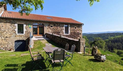 Holiday Home (8 Adults)