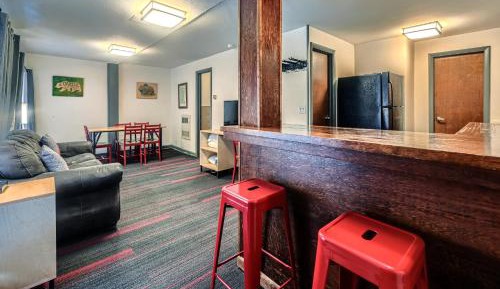 Double Diamond Two Bedroom Suite