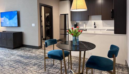 Penthouse King Suite