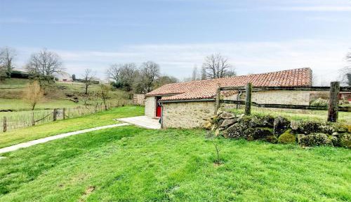 One-Bedroom Holiday Home