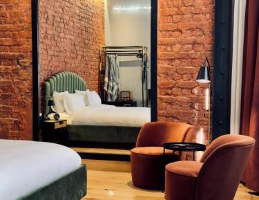 Superior Double Room Street View