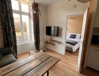 Studio Apartment with One Double Bed