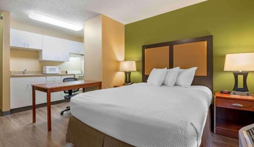 Queen Studio - Non-Smoking