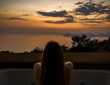 King Room with Spa Bath