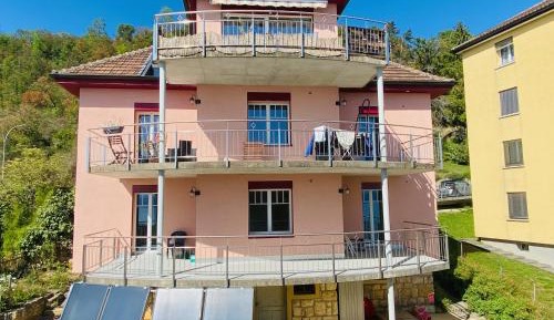Two-Bedroom Apartment with Lake View