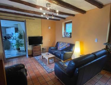 Double or Twin Room with Mountain View