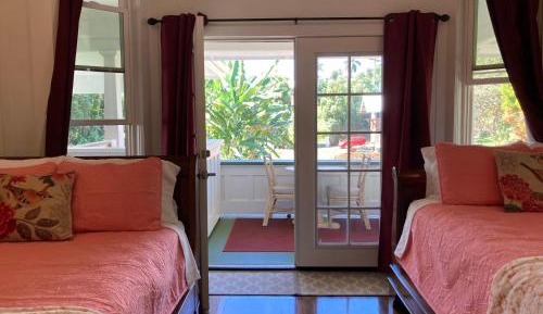 Queen Room with Balcony