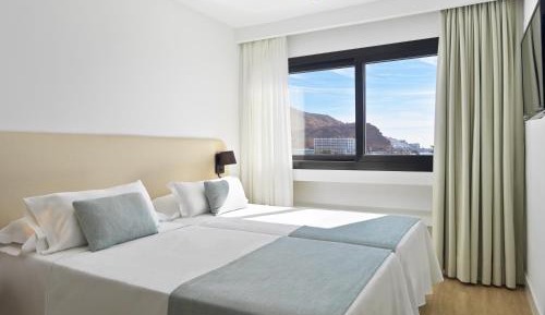 One-Bedroom Apartment with Balcony