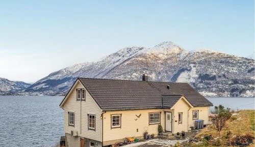 Four-Bedroom Holiday Home