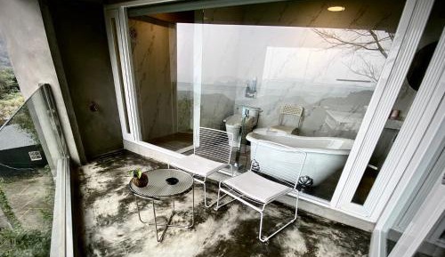 Double Room with Balcony and Sea View