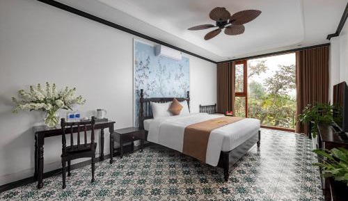 King Room with Pool View