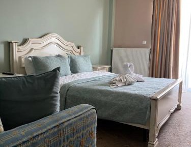 Double Room with Balcony (2 Adults + 1 Child)