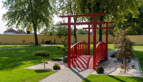 Deluxe Double or Twin Room with Garden View