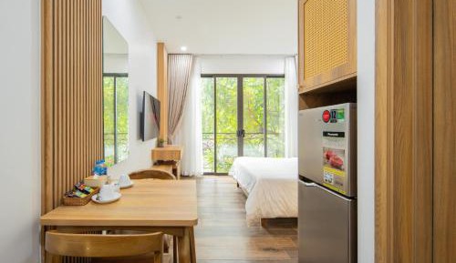 Studio with Balcony