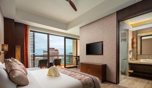 Deluxe Room with Garden View (one experience course of pulling embryo in the pottery bar+Two glasses of beers and snacks one time)