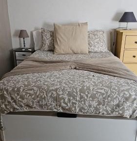 Superior One-Bedroom Apartment