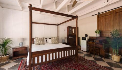 Superior King Suite