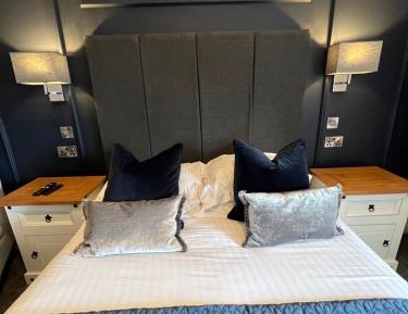 Comfort Double Room with Shower